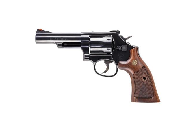 S&W MODEL 19 357 MAG 4